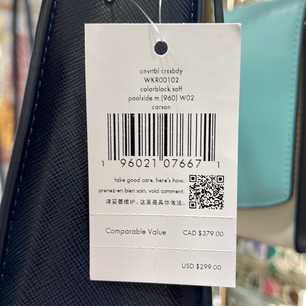 Kate Spade carson convertible crossbody
POOLSIDE MULTI - Picture 12 of 16